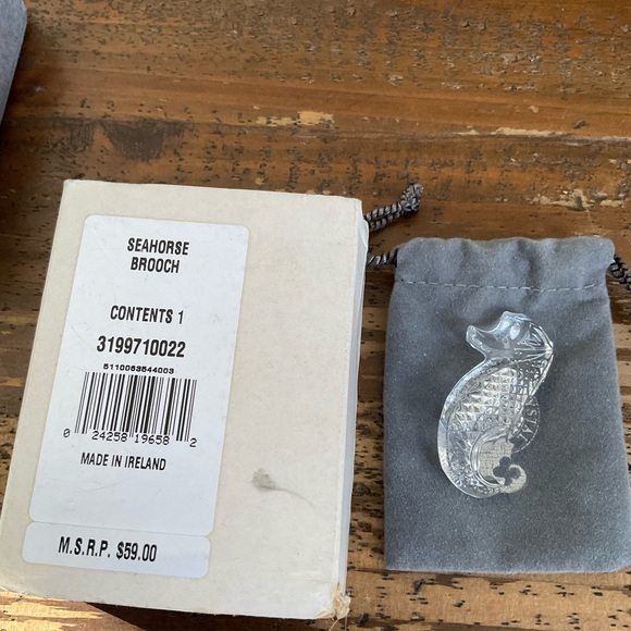 NWT VINTAGE WATERFORD CRYSTAL SEAHORSE BROOCH - Picture 5 of 8